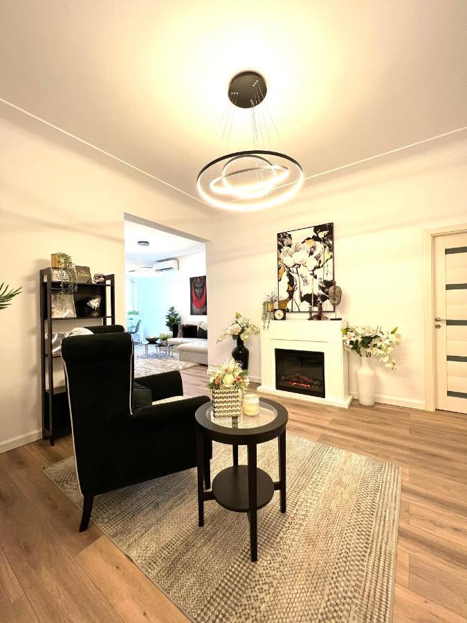 Sky View - Luxury Apartament - Sanador Victoriei Bucareste Exterior foto