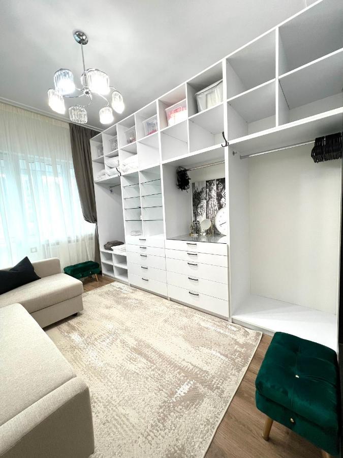 Sky View - Luxury Apartament - Sanador Victoriei Bucareste Exterior foto